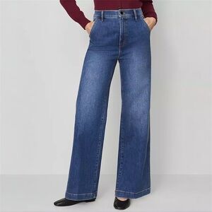 Ann Taylor Medium Wash Denim High-Rise Trouser Jeans - Size 2